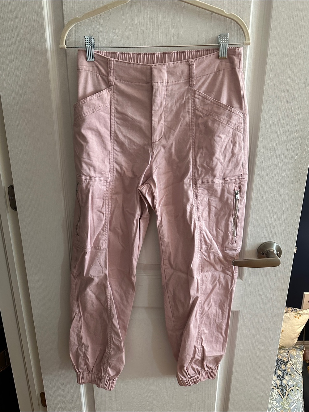 Gap pink downtown jogger